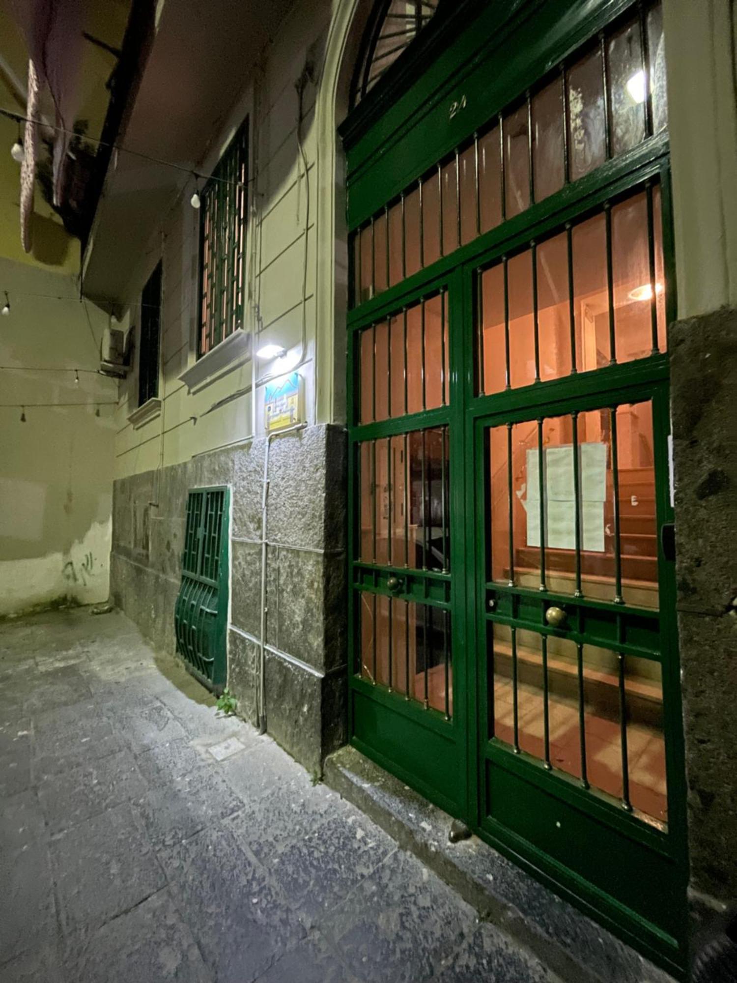 Home Sweet Home Inizio Di Spacca Napoli Εξωτερικό φωτογραφία